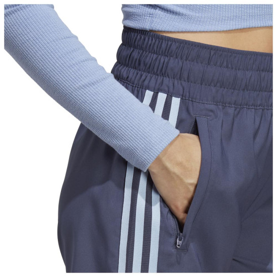 Adidas Γυναικείο σορτς Tiro